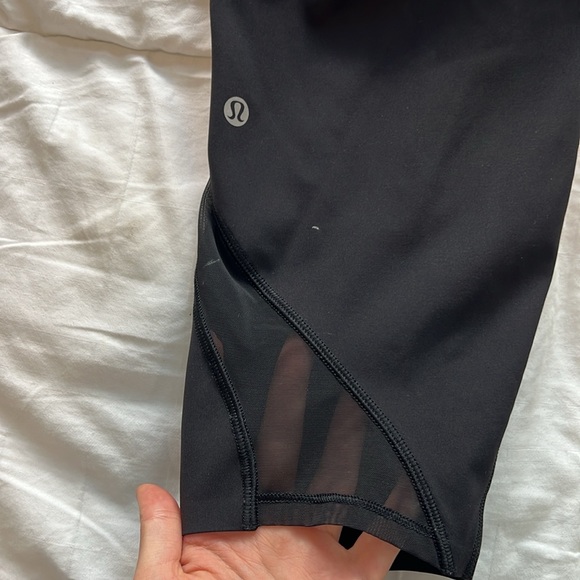 Lululemon Cropped Leggings - Picture 4 of 6